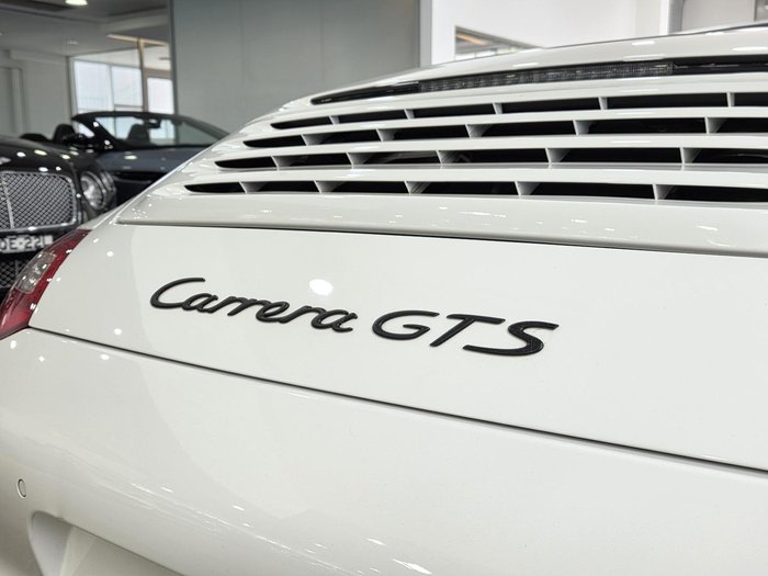 2011 Porsche 911 Carrera GTS