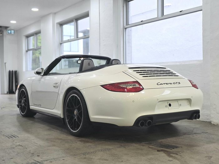 2011 Porsche 911 Carrera GTS