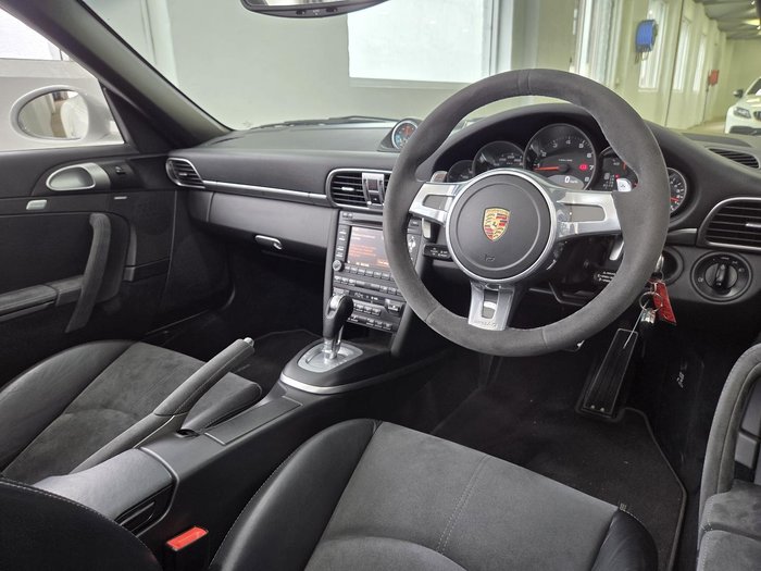 2011 Porsche 911 Carrera GTS