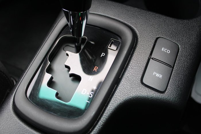 2023 Toyota Hilux SR