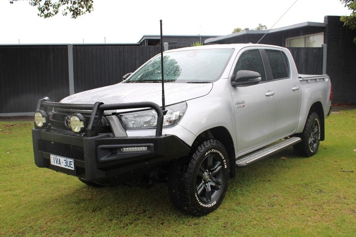 2023 Toyota Hilux SR