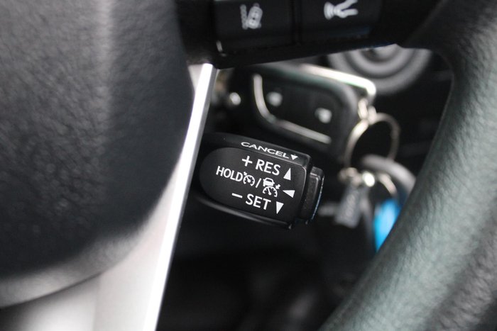 2023 Toyota Hilux SR