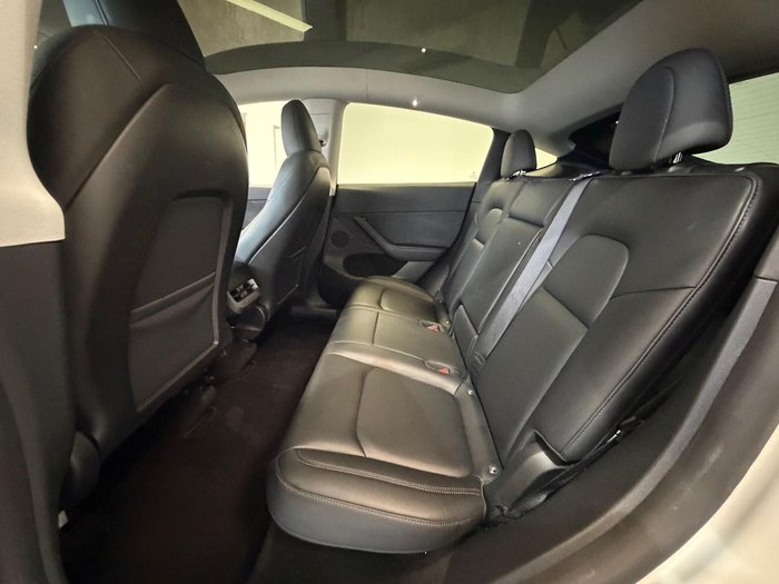 2022 Tesla Model Y Rear-Wheel Drive