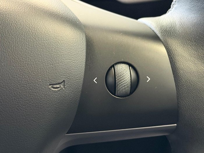 2022 Tesla Model Y Rear-Wheel Drive