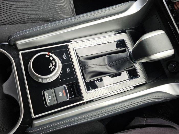 2024 Mitsubishi Pajero Sport GLS