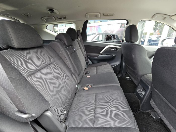 2024 Mitsubishi Pajero Sport GLS