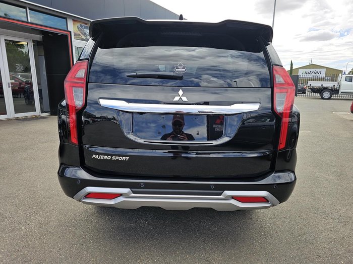 2024 Mitsubishi Pajero Sport GLS