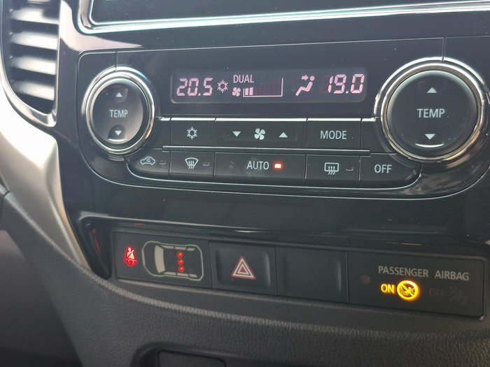 2017 Mitsubishi Triton GLS MQ MY17 4X4 Dual Range White