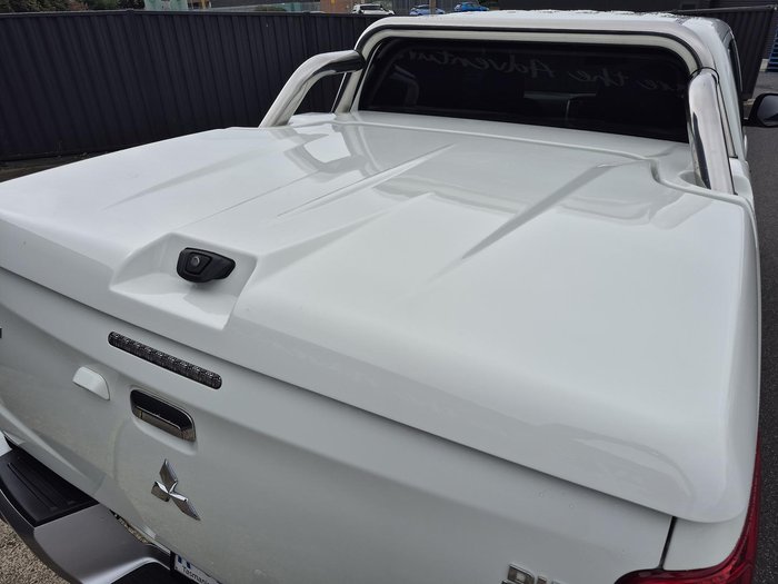 2017 Mitsubishi Triton GLS MQ MY17 4X4 Dual Range White