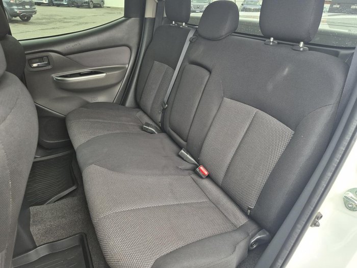 2017 Mitsubishi Triton GLS MQ MY17 4X4 Dual Range White