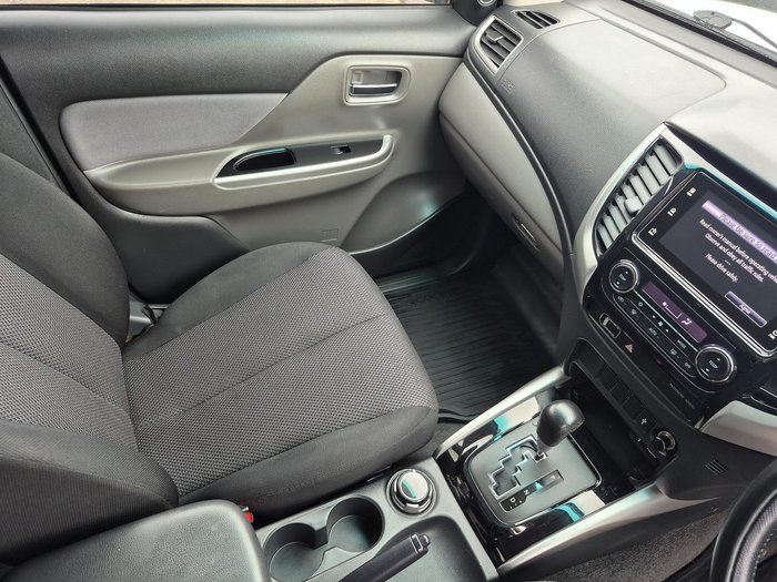 2017 Mitsubishi Triton GLS