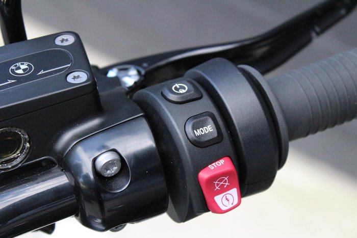 2025 BMW R 18 Roctane