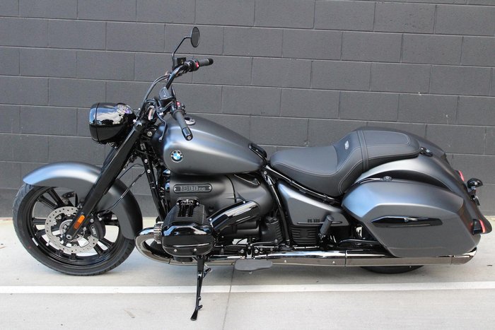 2025 BMW R 18 Roctane