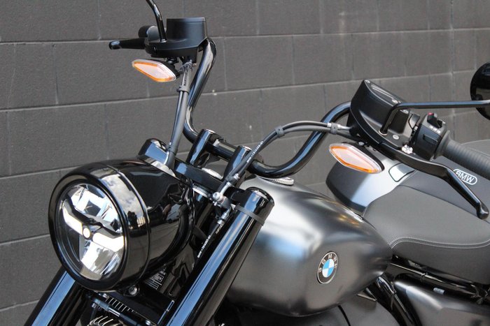 2025 BMW R 18 Roctane