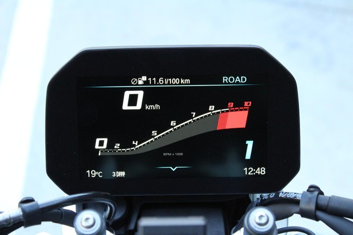 2025 BMW R 1300 R Performance