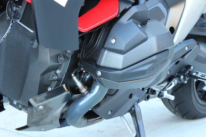 2025 BMW R 1300 R Performance