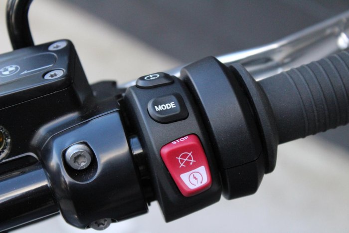 2025 BMW R 18 Classic Blacked Out