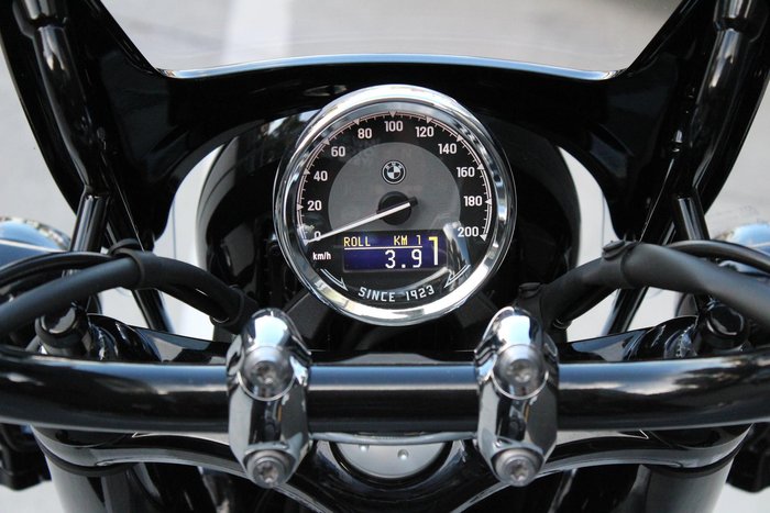 2025 BMW R 18 Classic Blacked Out