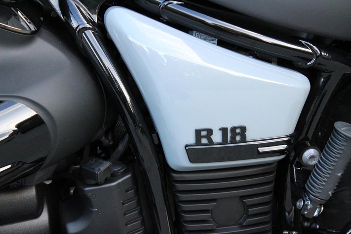 2025 BMW R 18 Classic Blacked Out