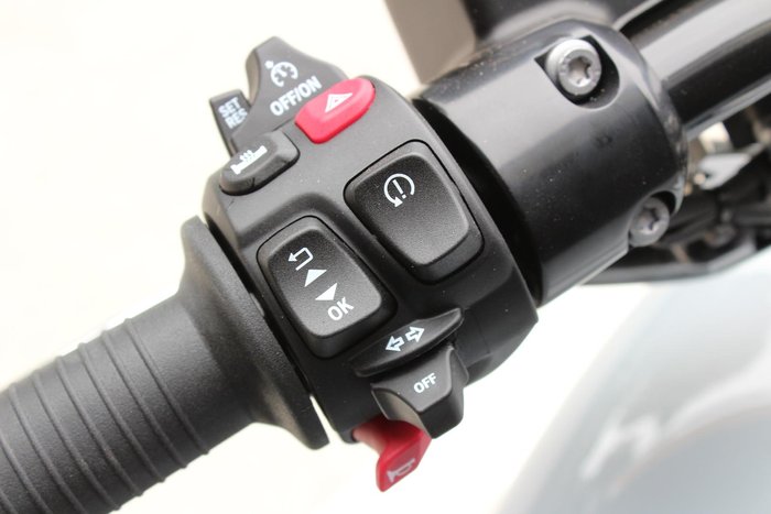 2025 BMW R 18 Blacked Out