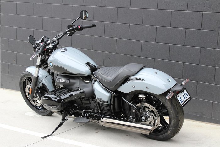 2025 BMW R 18 Blacked Out