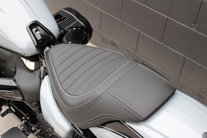 2025 BMW R 18 Blacked Out