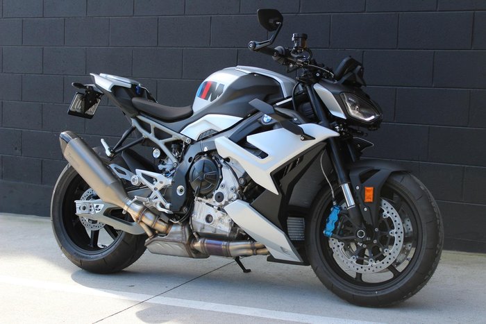 2025 BMW M 1000 R