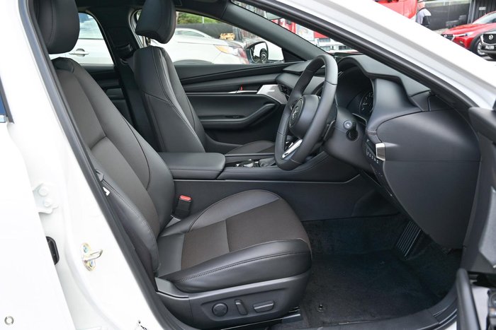 2025 Mazda 3 G25 Astina