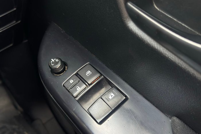 2021 Toyota Hilux Workmate TGN121R Glacier White