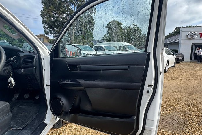 2021 Toyota Hilux Workmate TGN121R Glacier White