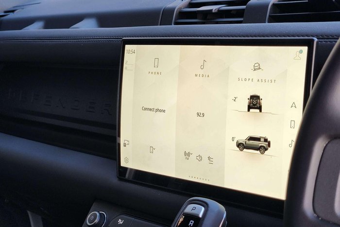 2025 Land Rover Defender 110 D350 X-Dynamic SE