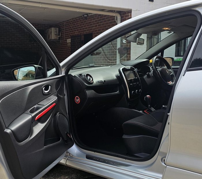 2017 Renault Clio R.S. 200 Sport IV B98 Phase 2 Mercury Grey