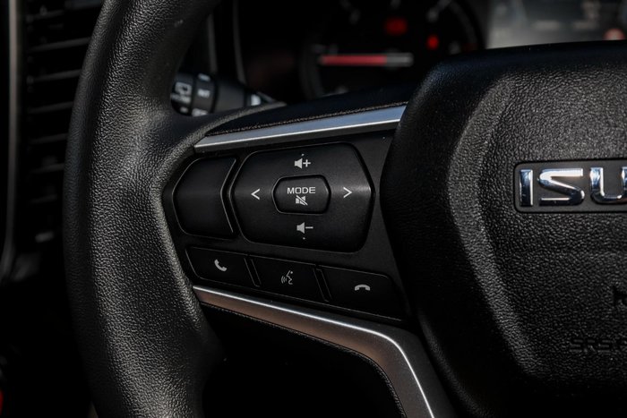 2023 Isuzu MU-X LS-M