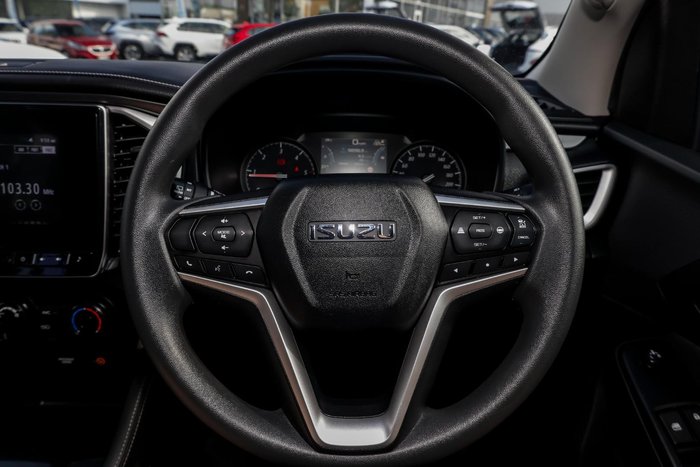 2023 Isuzu MU-X LS-M