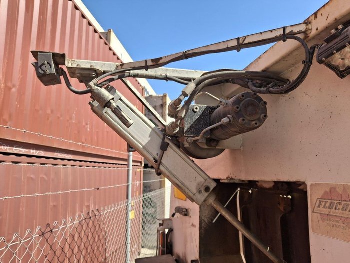 2000 FLOCON 8 Tonne