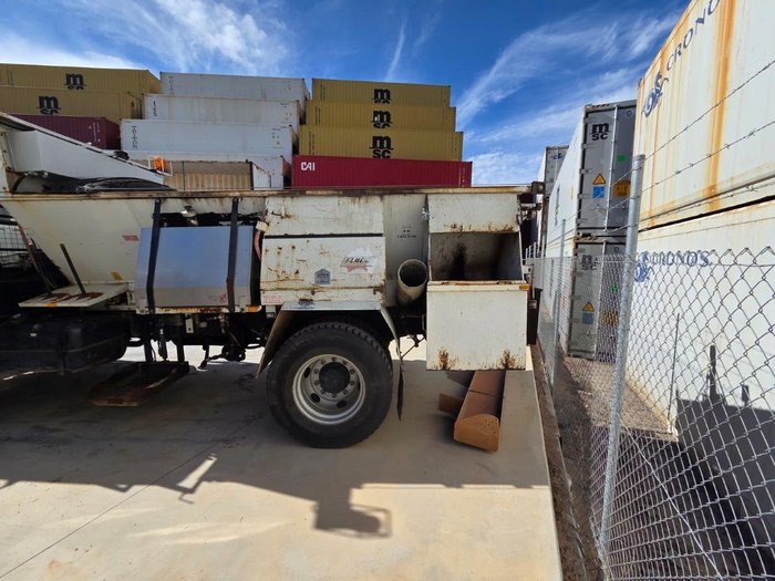 2000 FLOCON 8 Tonne