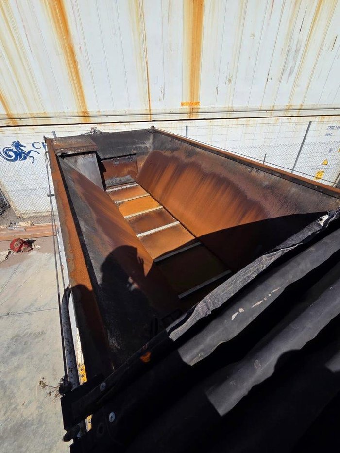 2000 FLOCON 8 Tonne
