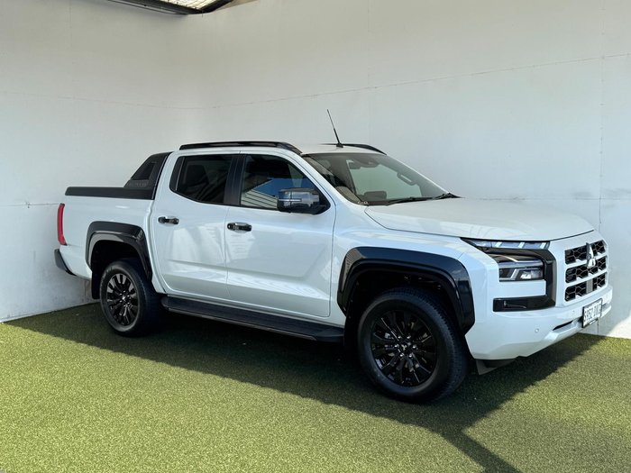 2025 Mitsubishi Triton GSR