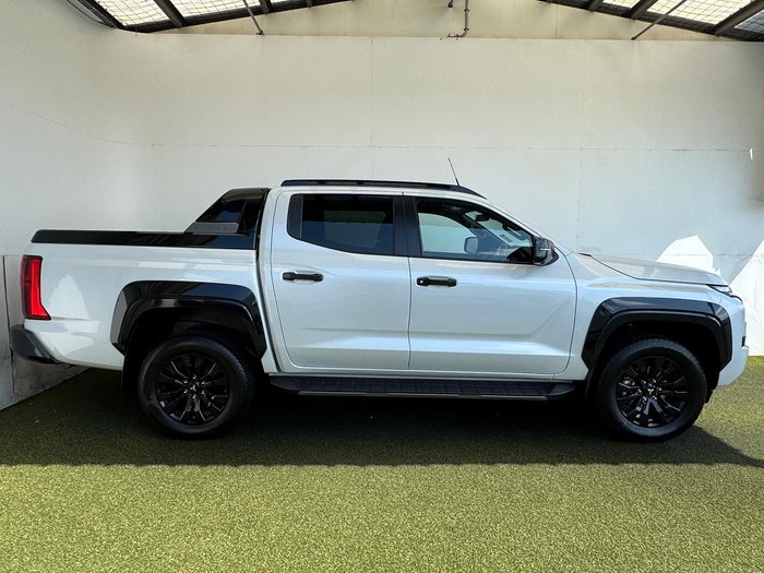 2025 Mitsubishi Triton GSR