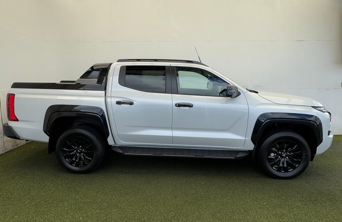2025 Mitsubishi Triton GSR