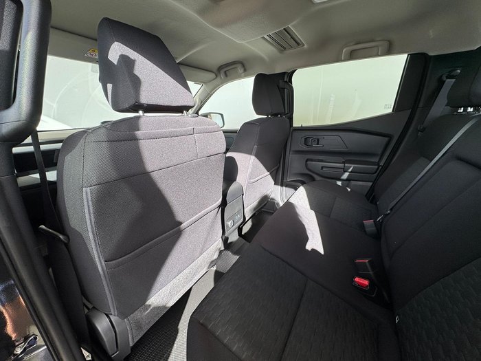 2025 Mitsubishi Triton GLX+