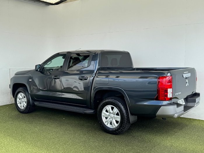 2025 Mitsubishi Triton GLX+