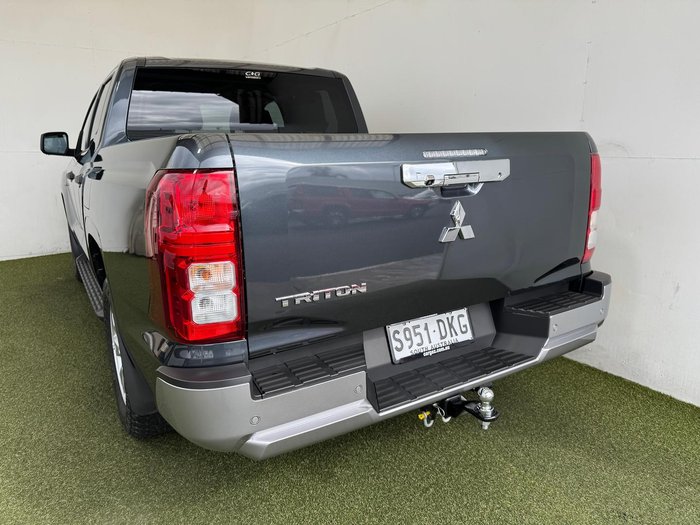 2025 Mitsubishi Triton GLX+