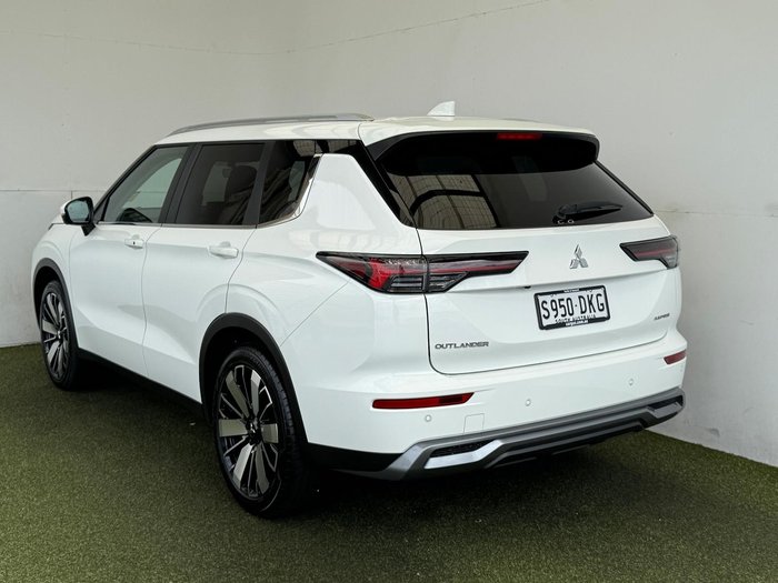 2025 Mitsubishi Outlander Aspire