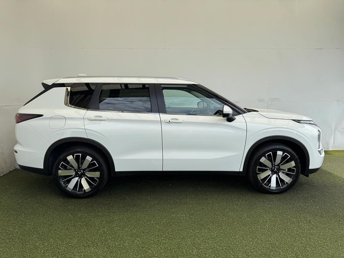 2025 Mitsubishi Outlander Aspire