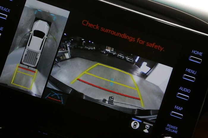 2023 Toyota Hilux SR5