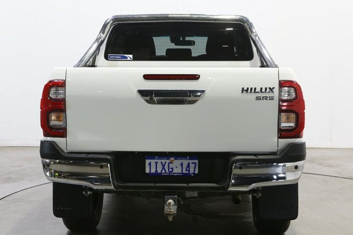 2023 Toyota Hilux SR5
