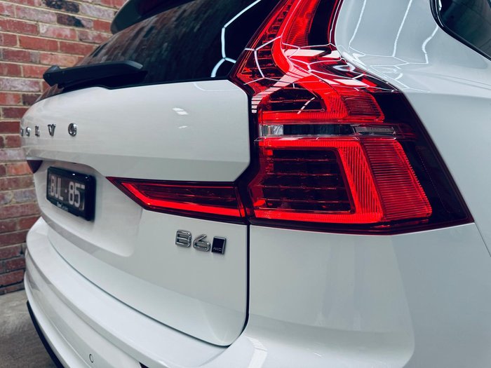 2022 Volvo XC60 B6 R-Design MY22 AWD Crystal White