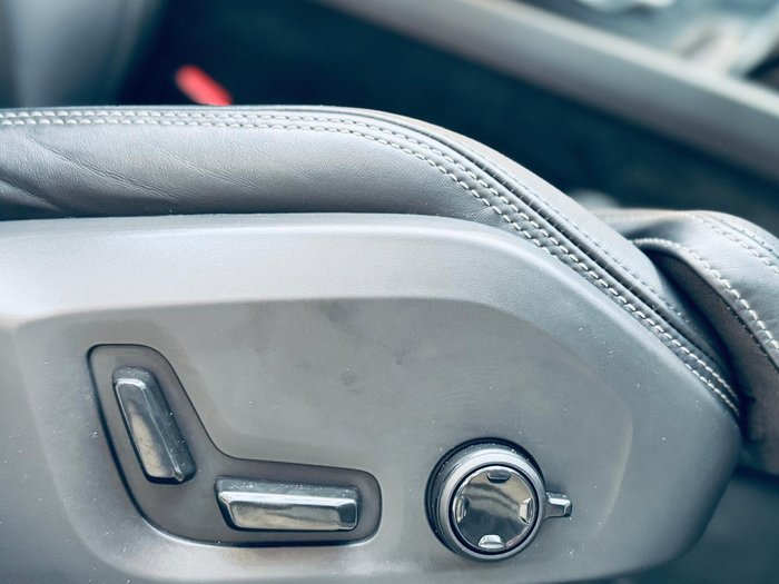 2022 Volvo XC60 B6 R-Design MY22 AWD Crystal White