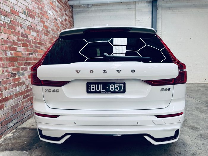 2022 Volvo XC60 B6 R-Design MY22 AWD Crystal White